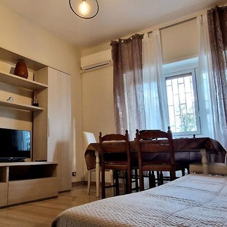 Holiday Home Telese Roma Buitenkant foto