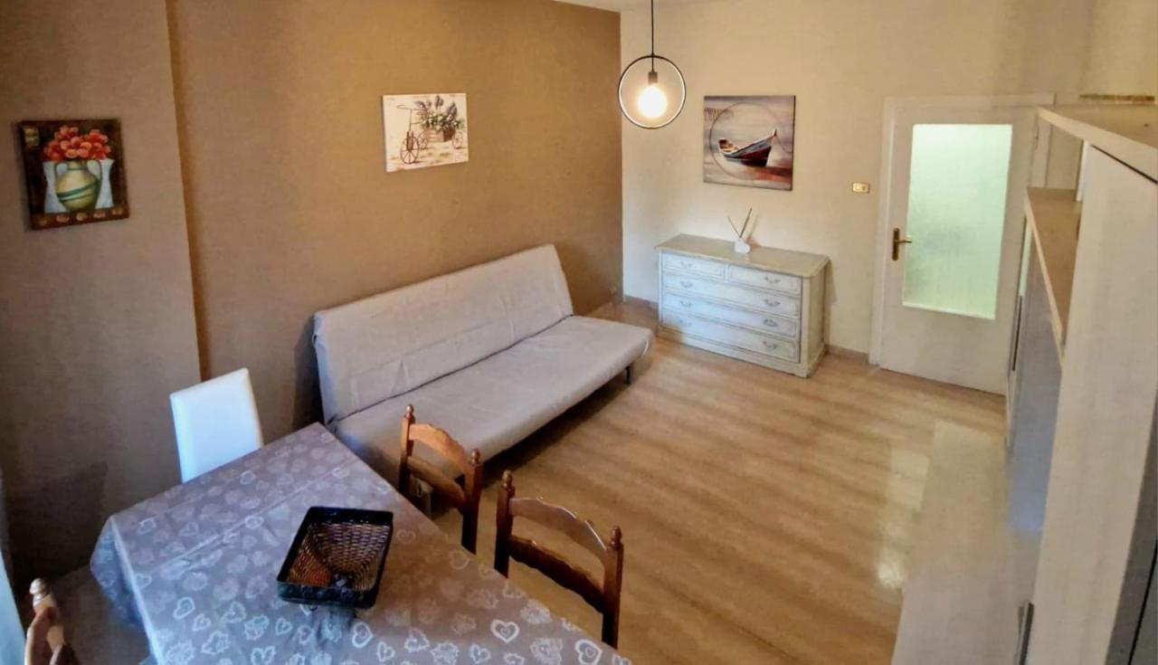 Holiday Home Telese Roma Buitenkant foto