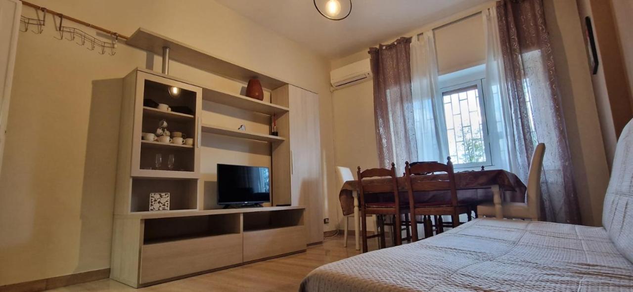 Holiday Home Telese Roma Buitenkant foto